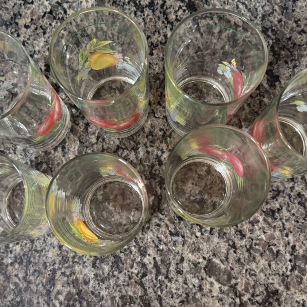 Fruit Patterned 7 Glass Cup Set - Picture 3 of 4
